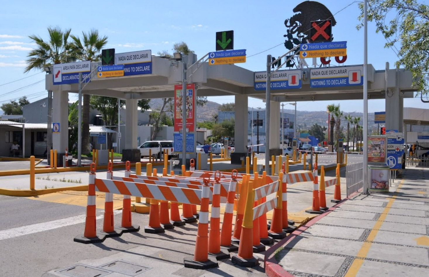 Carriles de la garita de Tecate