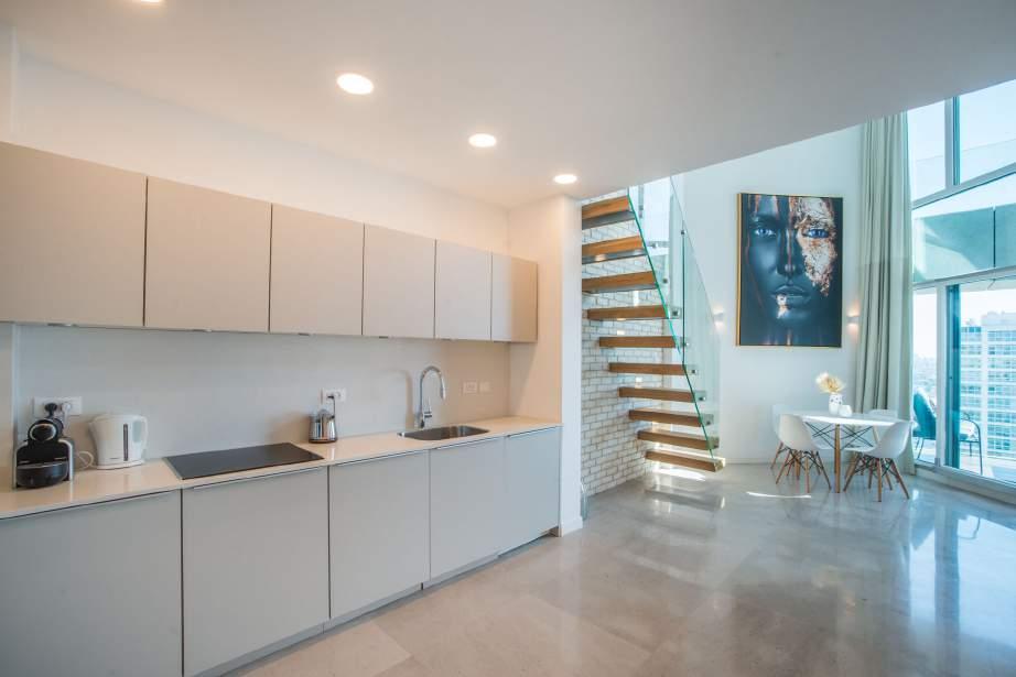 На продажу – Royal Beach SEA ONE, Тель-Авив – Photo 6 | BLUZ TLV