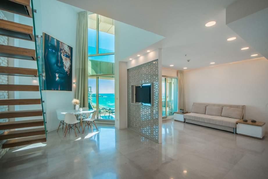 На продажу – Royal Beach SEA ONE, Тель-Авив – Photo 3 | BLUZ TLV