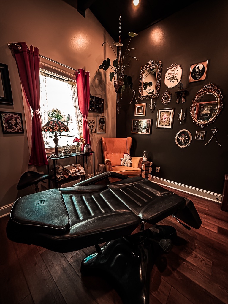 Salon Suite
