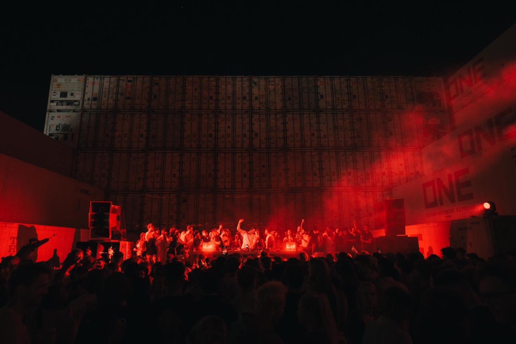 Event Crowd