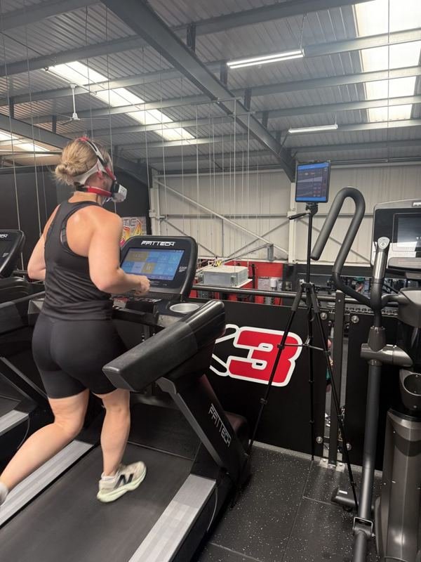 VO2 max test on the treadmill