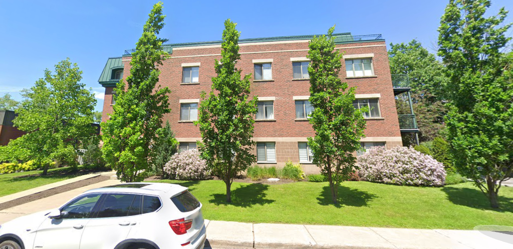 Condominium de la Gare de Saint-Lambert - partenaire OG Gazon