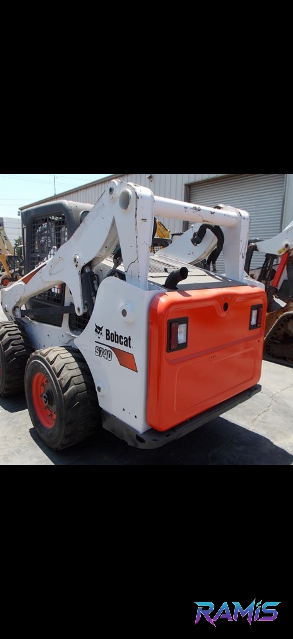 2016 Bobcat S740 Skid Steer Loader photo 4