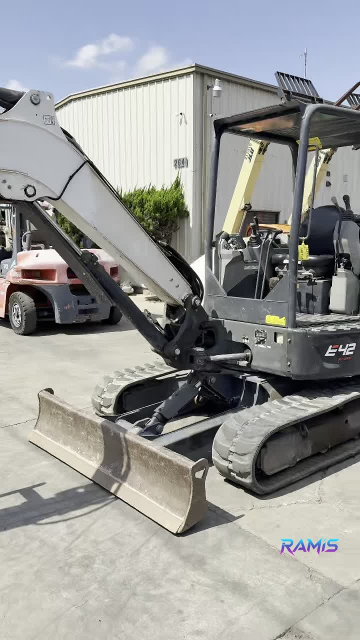 2021 Bobcat E42 Mini Excavator photo 4