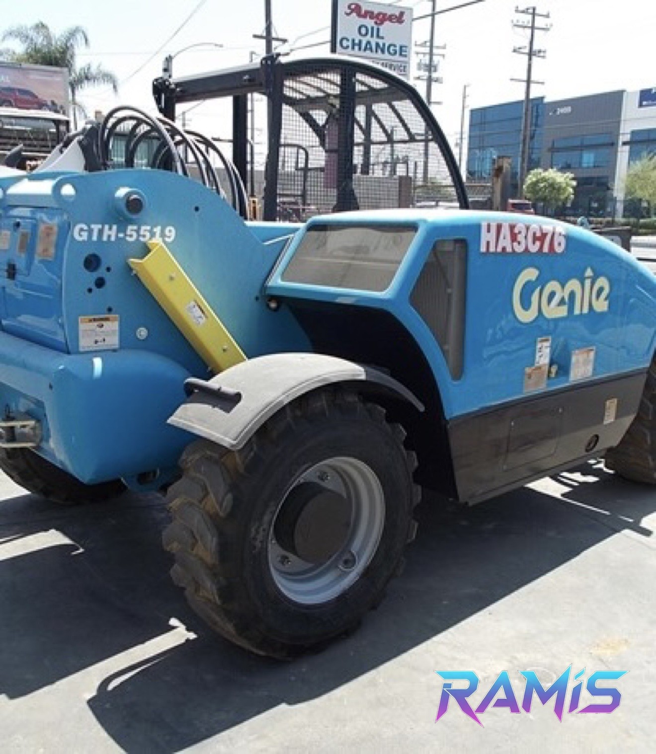 2018 Genie GTH-5519 Telehandler photo 14