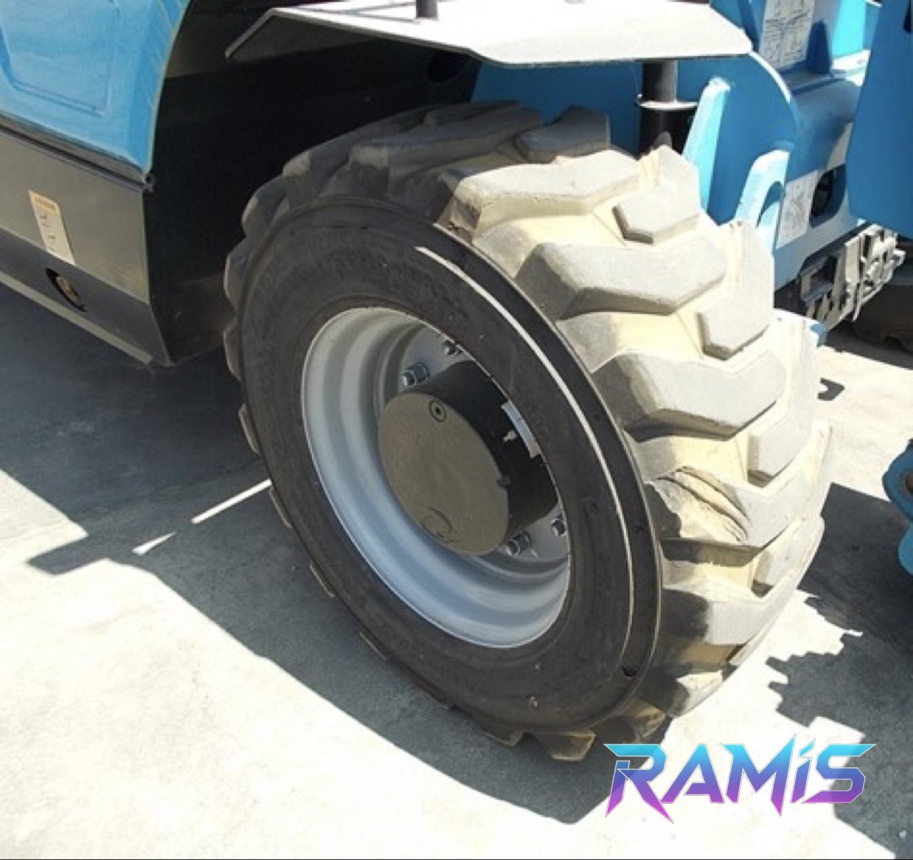 2018 Genie GTH-5519 Telehandler photo 8