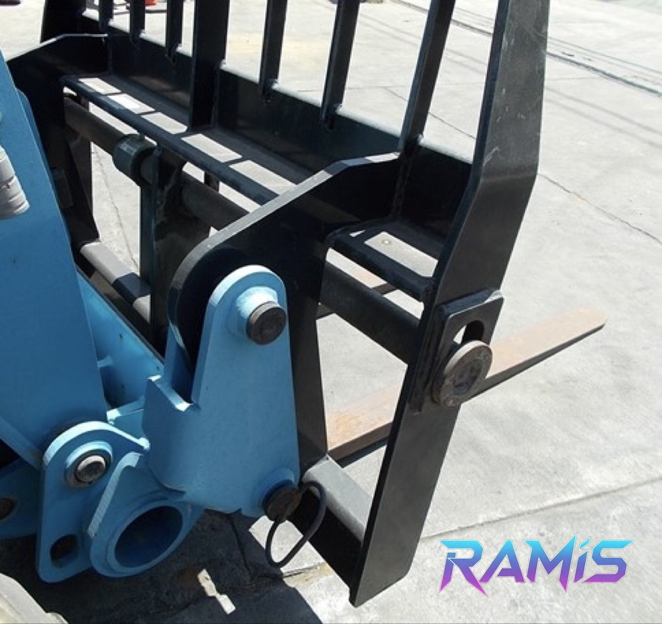 2018 Genie GTH-5519 Telehandler photo 2