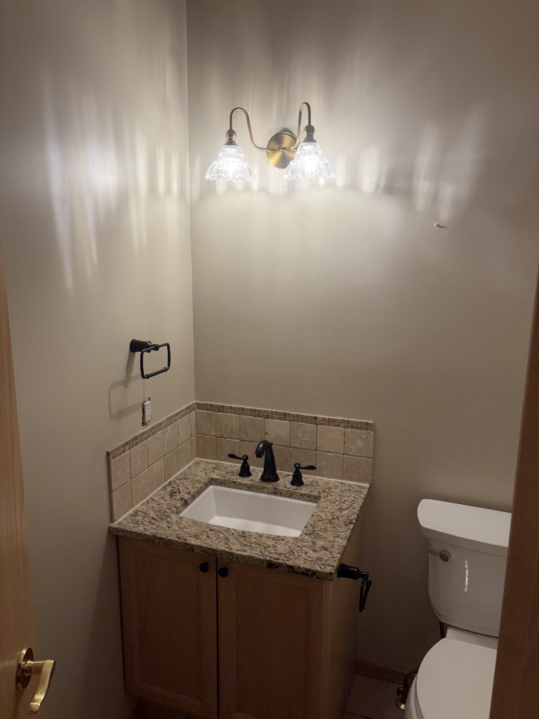 Countertop change evolves into full repaint and decorate — MW Construction and Landscaping project 3 in Edmonton & Beaumont, Alberta