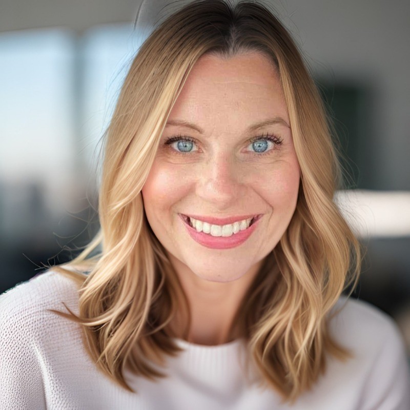Headshot of Lianne Schmidt, CPC