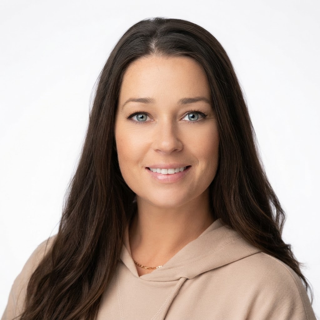 Headshot of Illyssa Bardwell