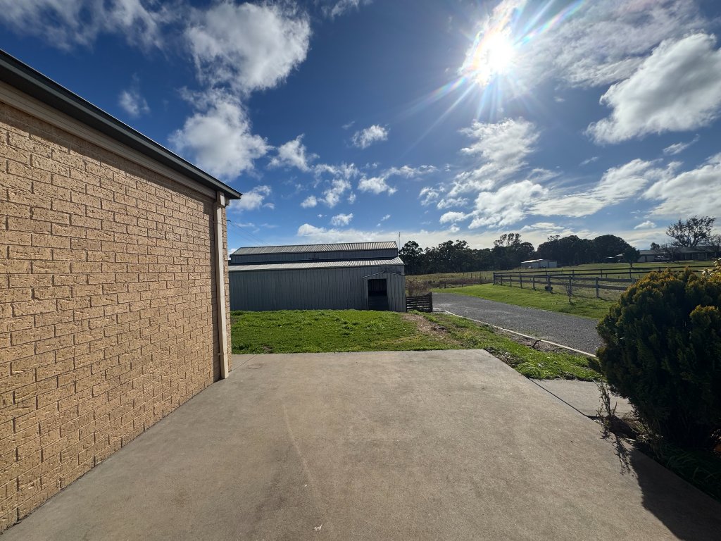 Equestrian Dream – 5 Acres with Horse Arena, Stable & Shed