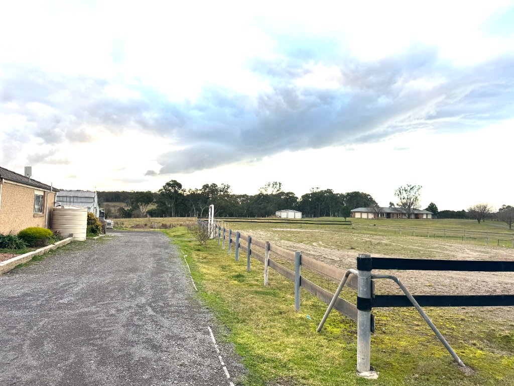 Equestrian Dream – 5 Acres with Horse Arena, Stable & Shed