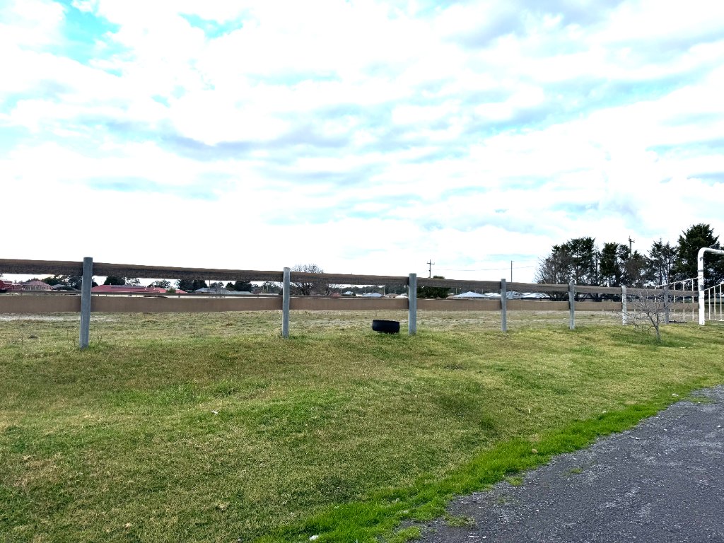 Equestrian Dream – 5 Acres with Horse Arena, Stable & Shed