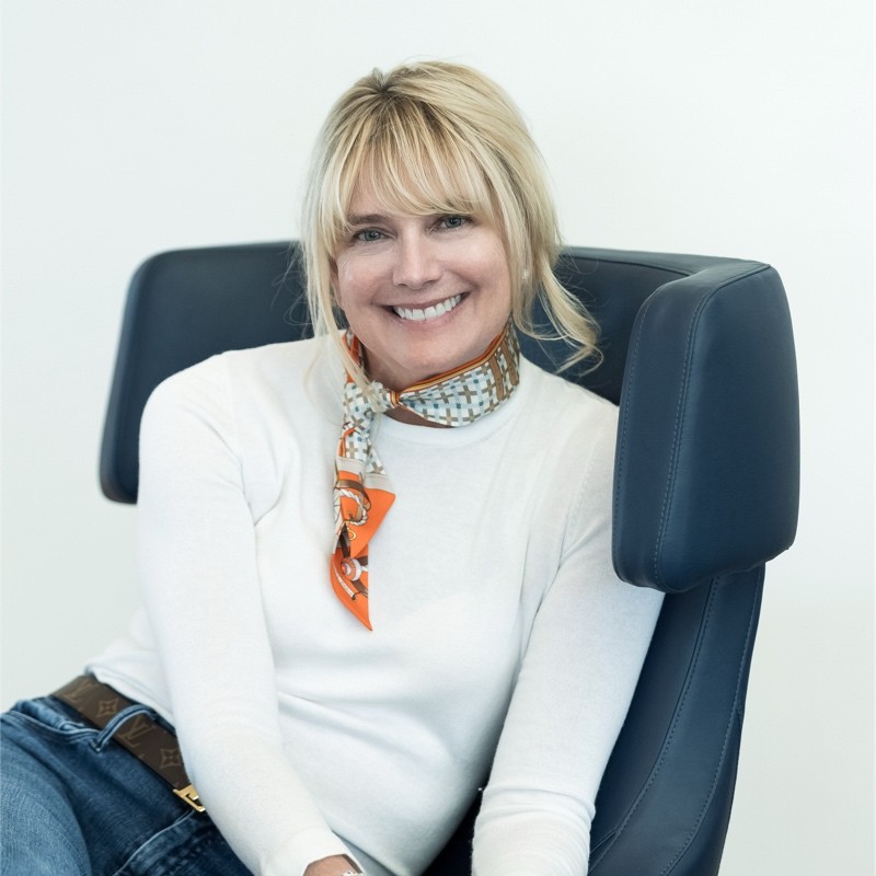 Lisa Holland