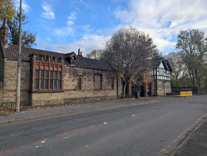 Agecroft Crematorium — photo 3