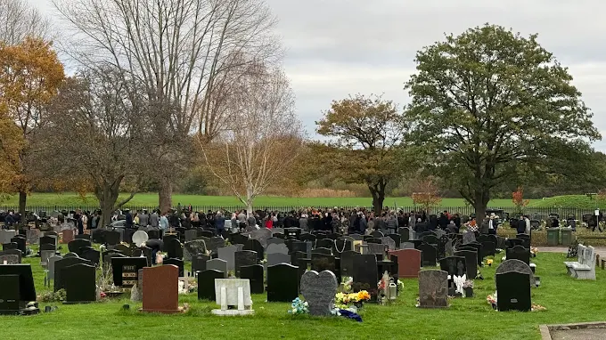 Agecroft Cemetery — photo 2