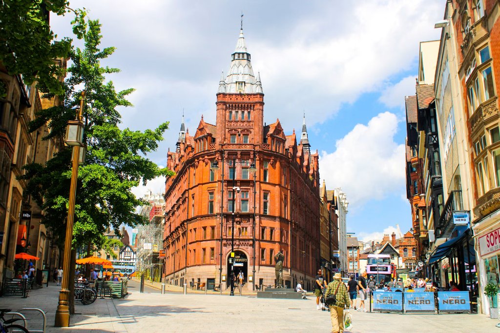 Funeral directors in Nottinghamshire — In Memory of Life