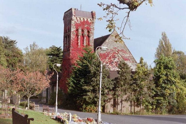 Beckenham Crematorium — photo 1