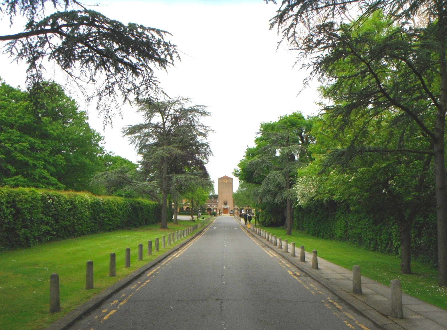 South West Middlesex Crematorium — photo 2