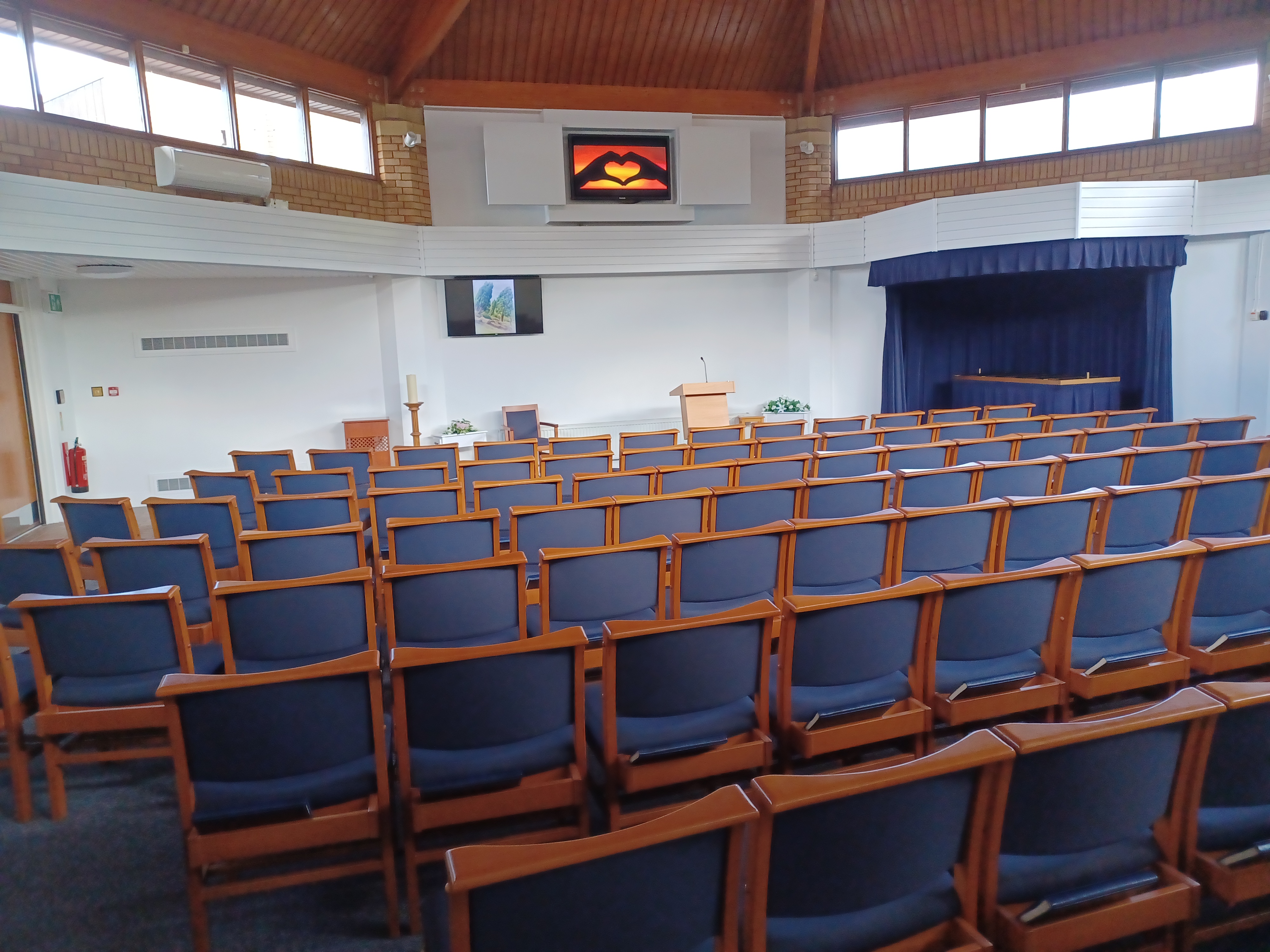 Bramcote Crematorium — photo 2
