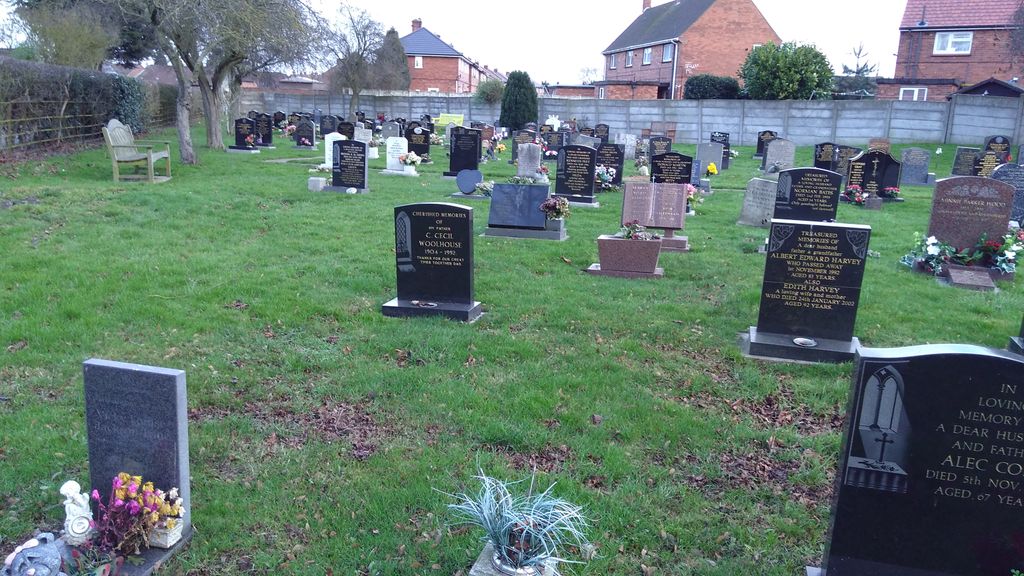 Balderton Cemetery — photo 2