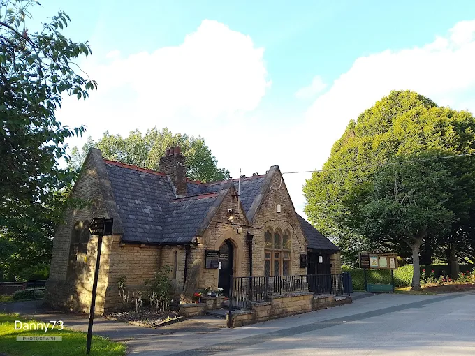 Dukinfield Crematorium — photo 1