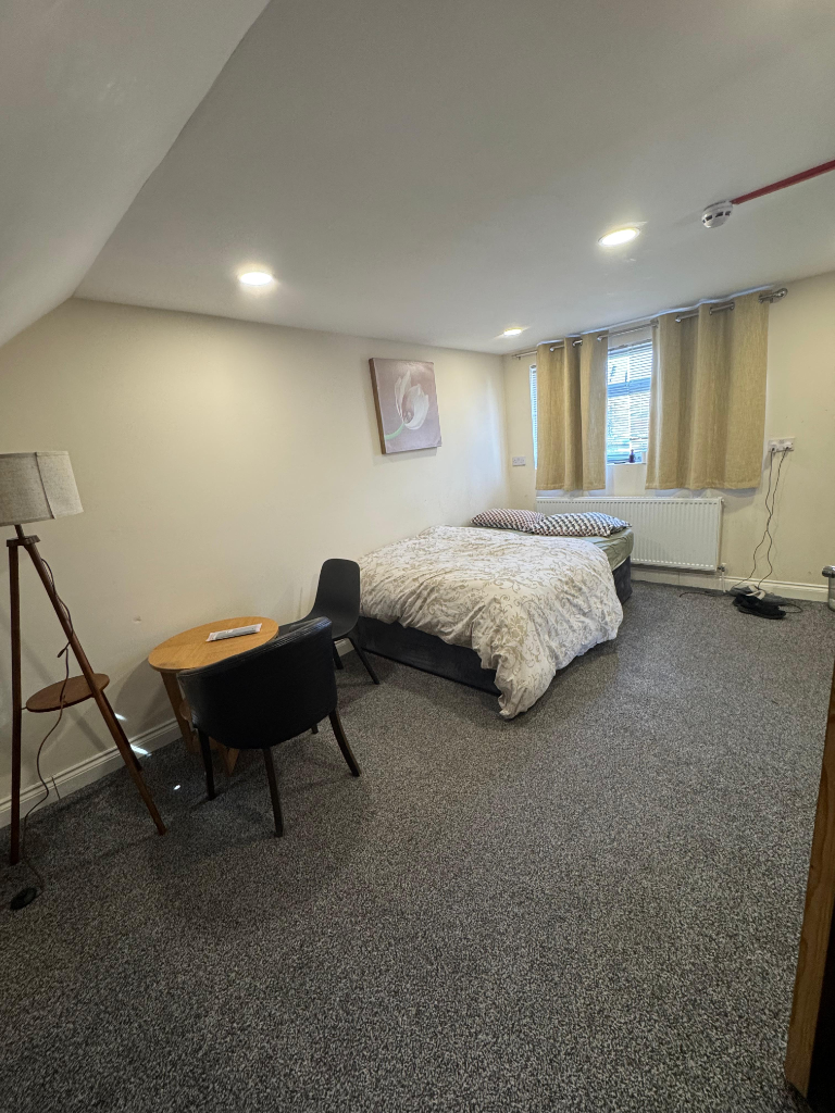 Spacious bedroom