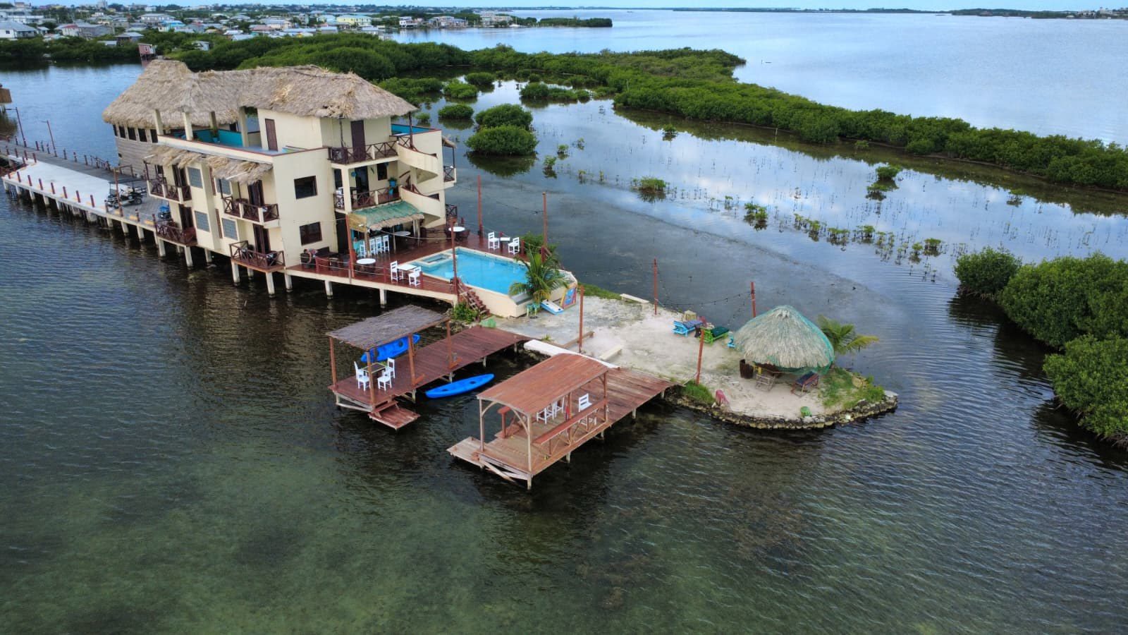 Turnkey 9-Key Overwater Hotel – Ambergris Caye, Belize