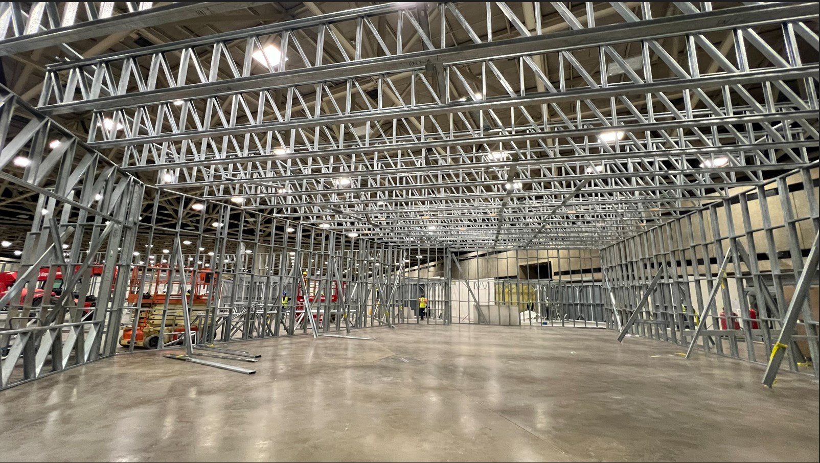 Interior Steel Truss Facility