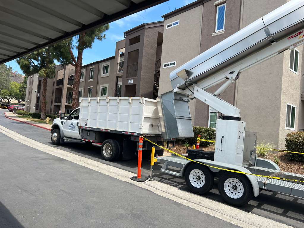 Trash Rocket TR3900 under carport