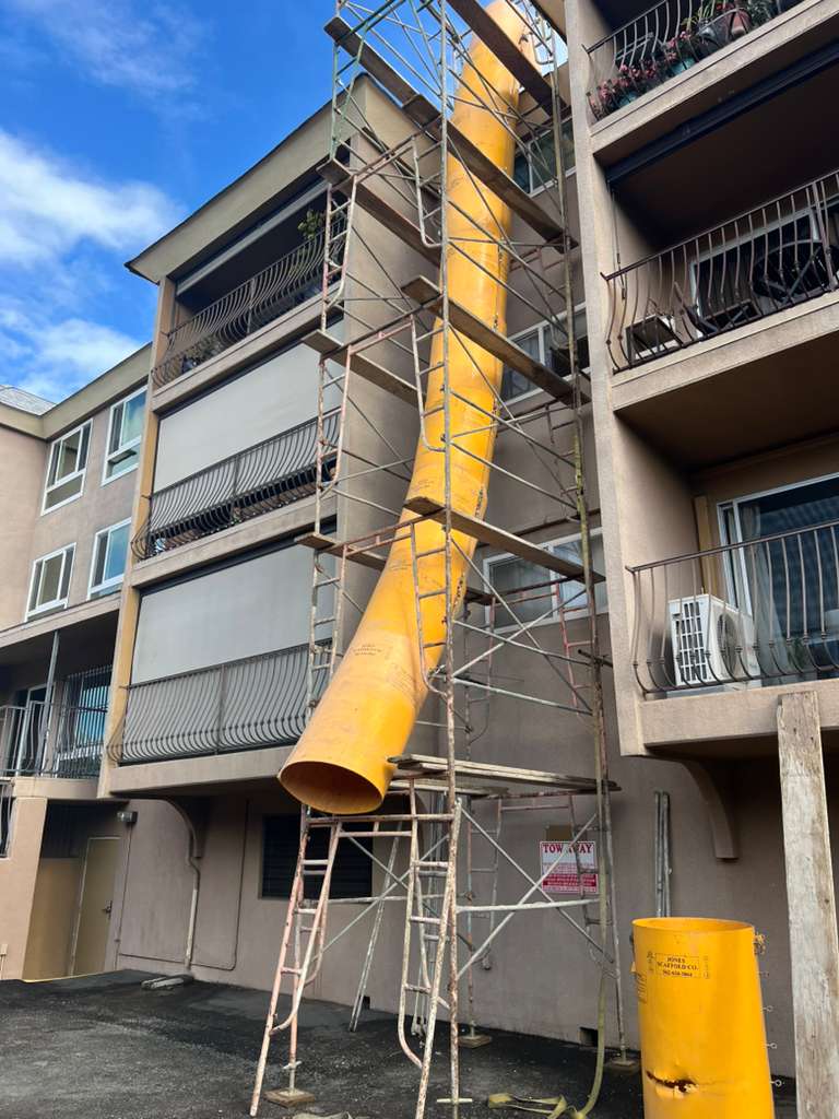 3-Story HOA Complex – Hybrid System