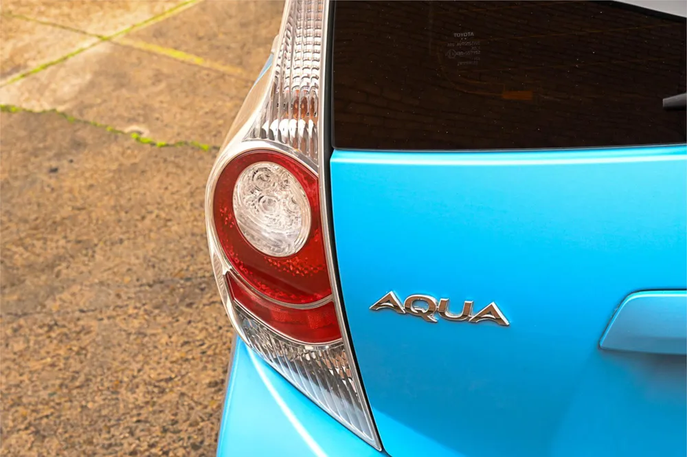 2012 Toyota Aqua G - photo 9