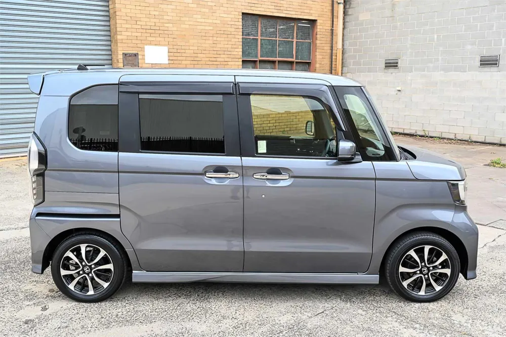 2020 Honda N-BOX CUSTOM G L HONDA SENSING - photo 13