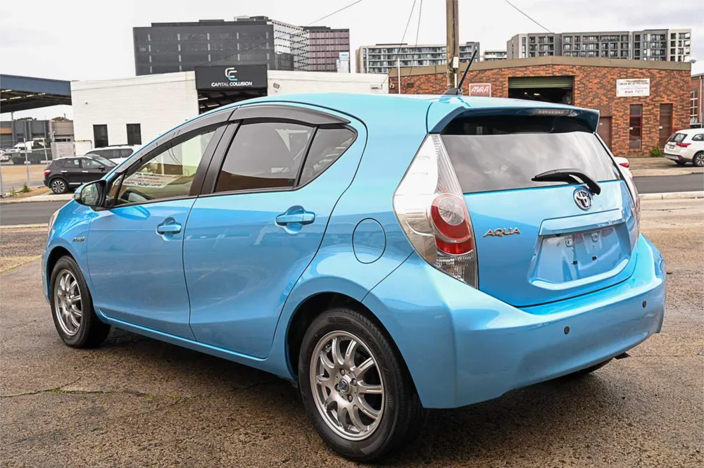 2012 Toyota Aqua G - photo 8
