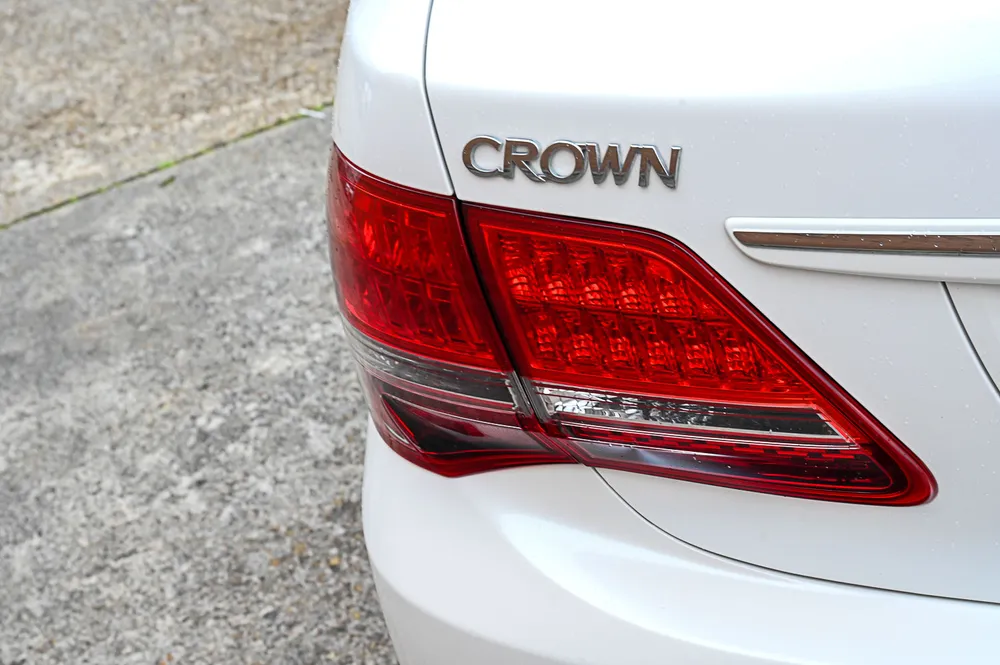 2009 Toyota Crown Royal Saloon 3.0R Anniversary - photo 9