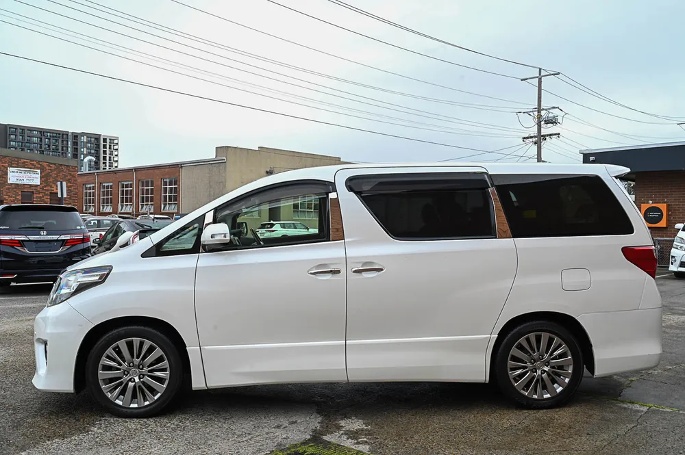 2014 Toyota Alphard 240S Type Gold 2 - photo 5