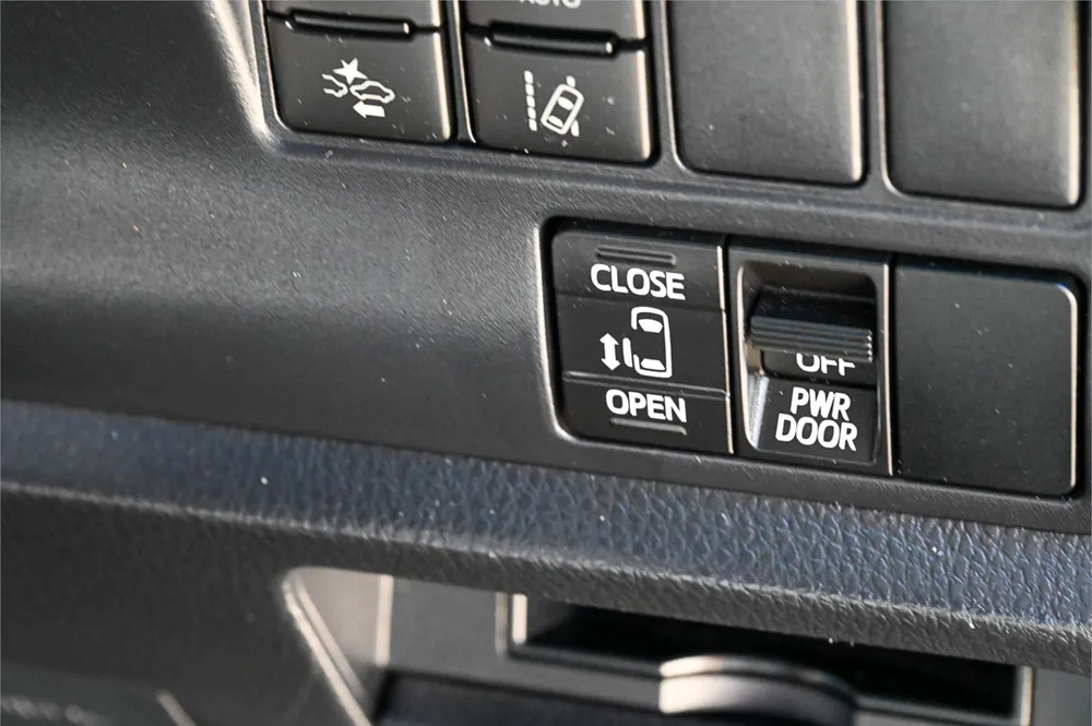 2020 Toyota Noah Side Lift Up Seat - photo 16