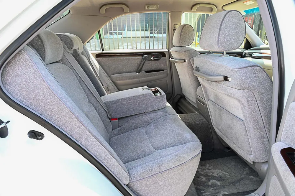 2000 Toyota Crown Royal Saloon - photo 16