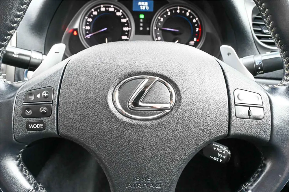 2007 Lexus IS350 Version S - photo 18