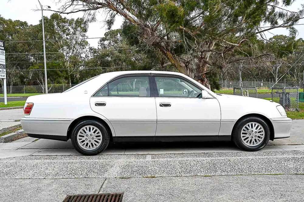 1999 Toyota Crown - photo 14