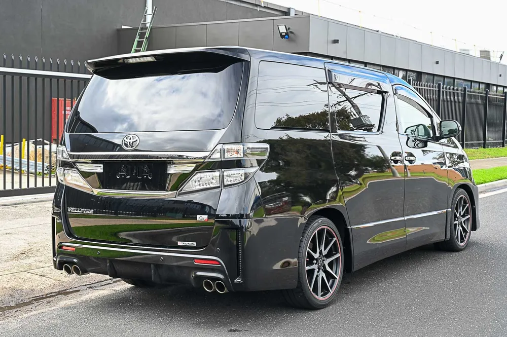 2013 Toyota Vellfire GS - photo 15