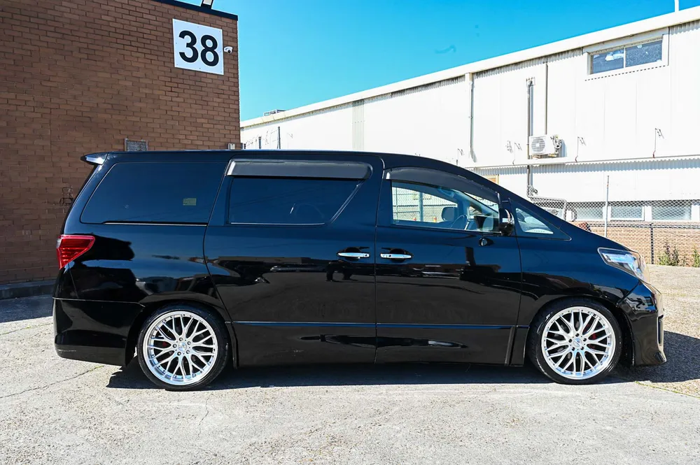 2014 Toyota Alphard 240S - photo 15
