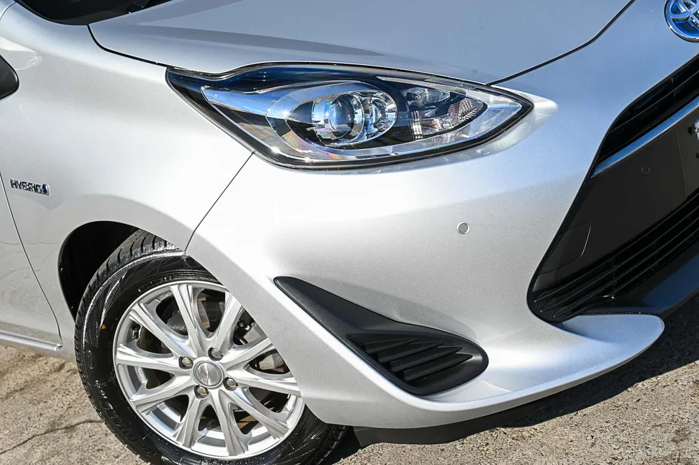 2019 Toyota Aqua S SYLE BLACK - photo 2