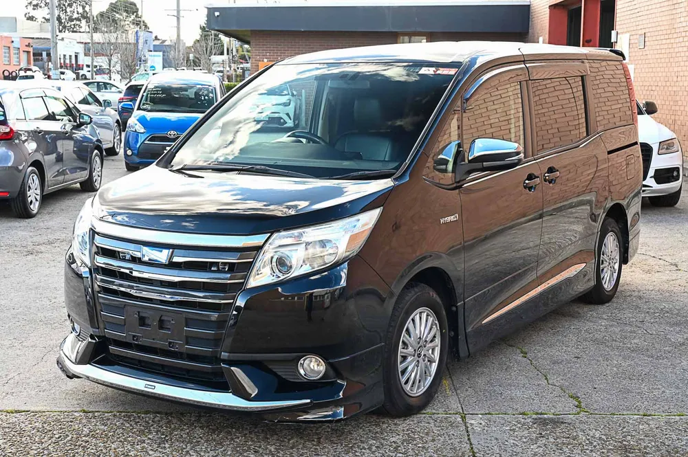 2014 Toyota Noah HV G - photo 10