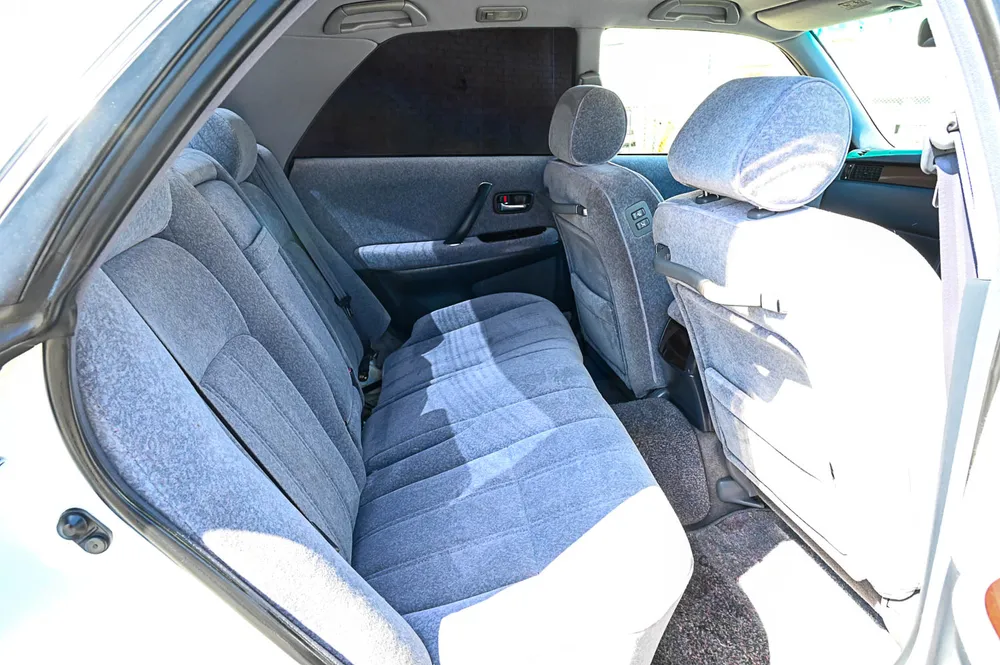 1996 Toyota Crown Royal Saloon - photo 12