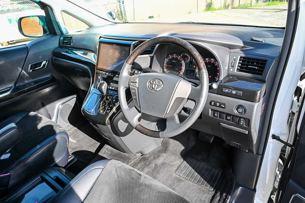 2014 Toyota Vellfire 2.4Z GOLDEN I Z2 - photo 19