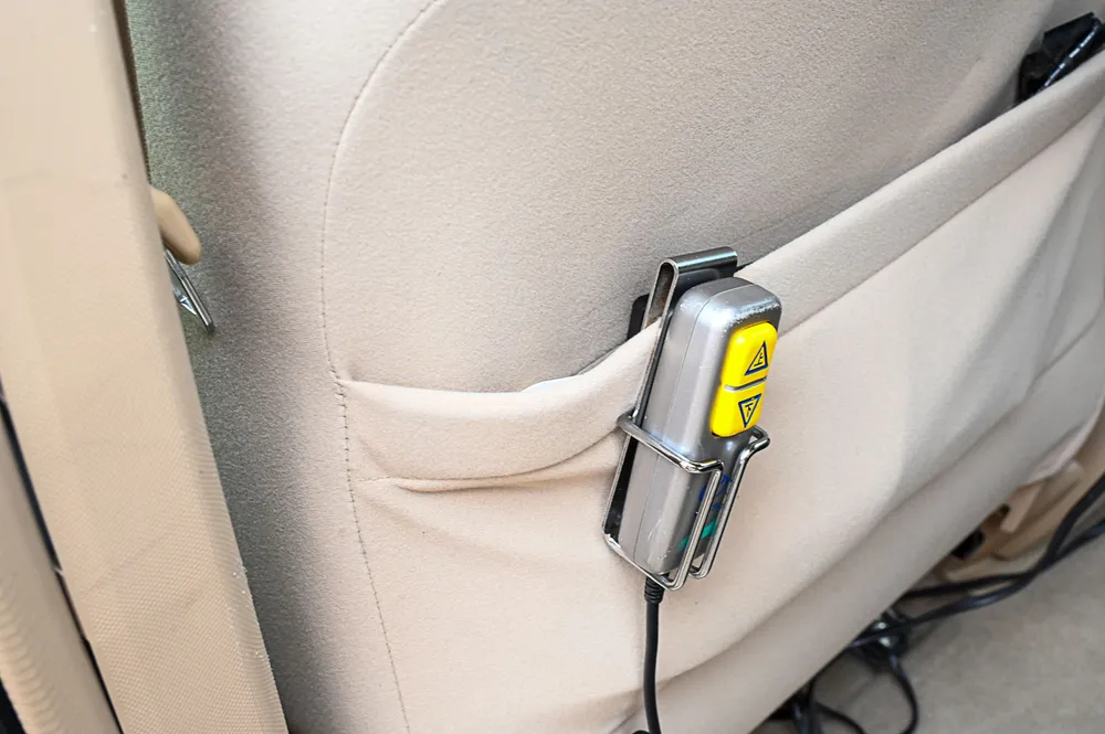 2015 Toyota Estima 4WD Hybrid - photo 13
