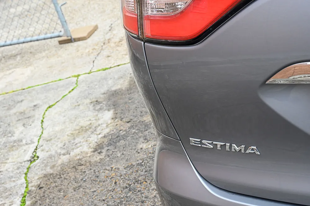 2017 Toyota Estima AERAS PREMIUM 9 INCH - photo 8