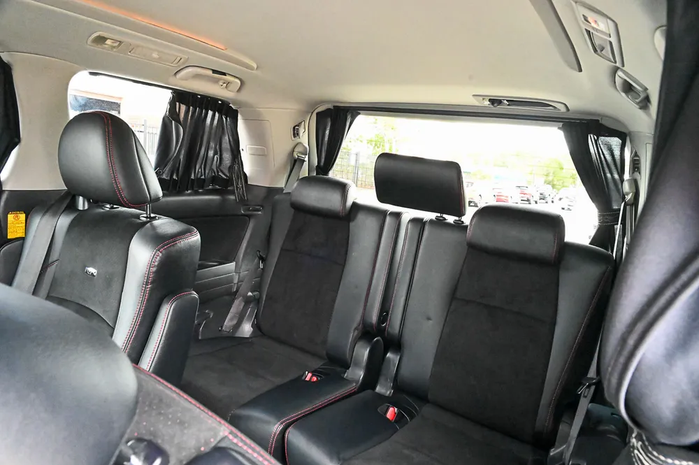 2014 Toyota Vellfire GS - photo 12